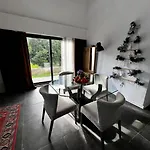 Citrus 2 度假居 Eskiomerler