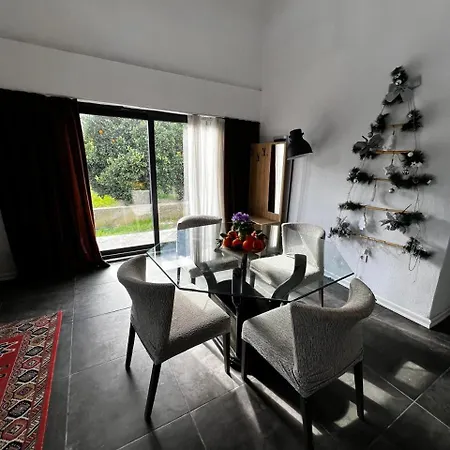 Kaucuk House Prázdninový dům Eskiomerler