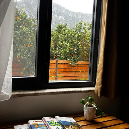 Kaucuk House Prázdninový dům Eskiomerler