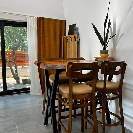 Kaucuk House Eskiomerler
