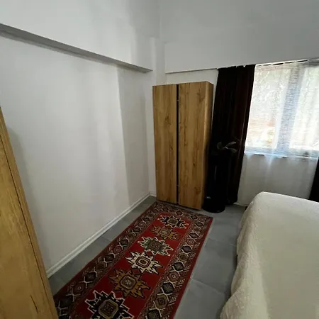 Kaucuk House Prázdninový dům Eskiomerler